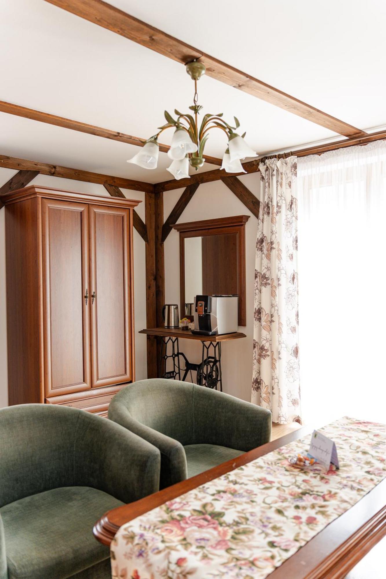 Stanica Hucul Hotel Sułkowice Eksteriør billede